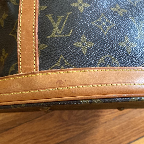 LARGE bucket bag - Picture 4 of 7